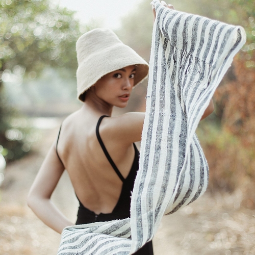 Handloomed Raw Cotton Scarf – Made in Tuban, Java